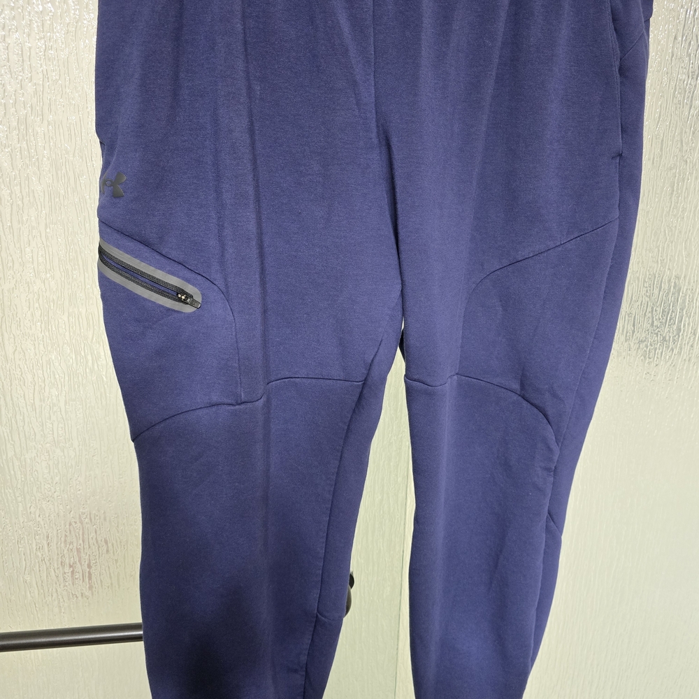 Under Armour Men’s Navy Performance Jogger Pants